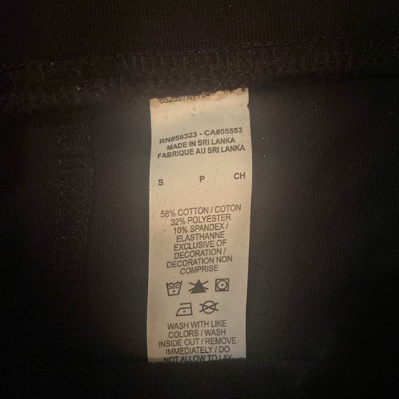 Nike women’s black leggings - Picture 3 of 4